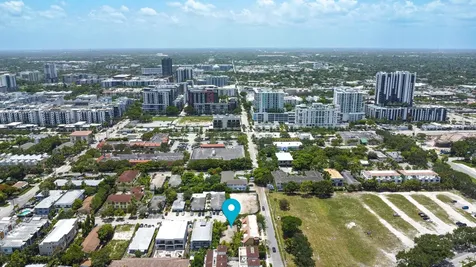 640 NE 8th Avenue Fort Lauderdale FL 33304