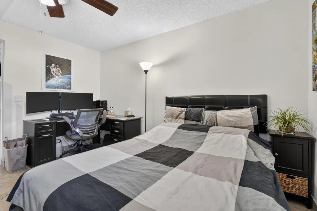 1036 Us Highway 1 North Palm Beach FL 33408