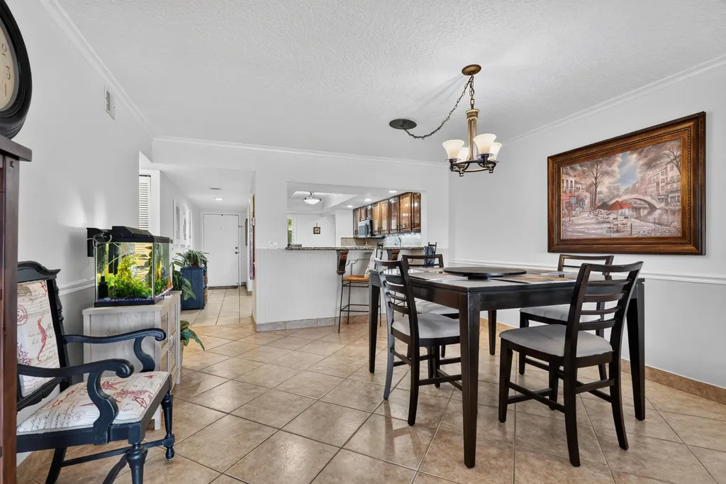 1036 Us Highway 1 North Palm Beach FL 33408