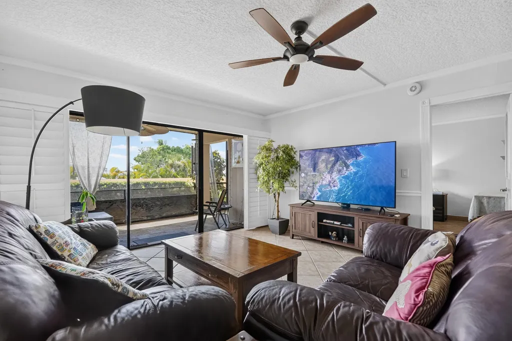 1036 Us Highway 1 North Palm Beach FL 33408