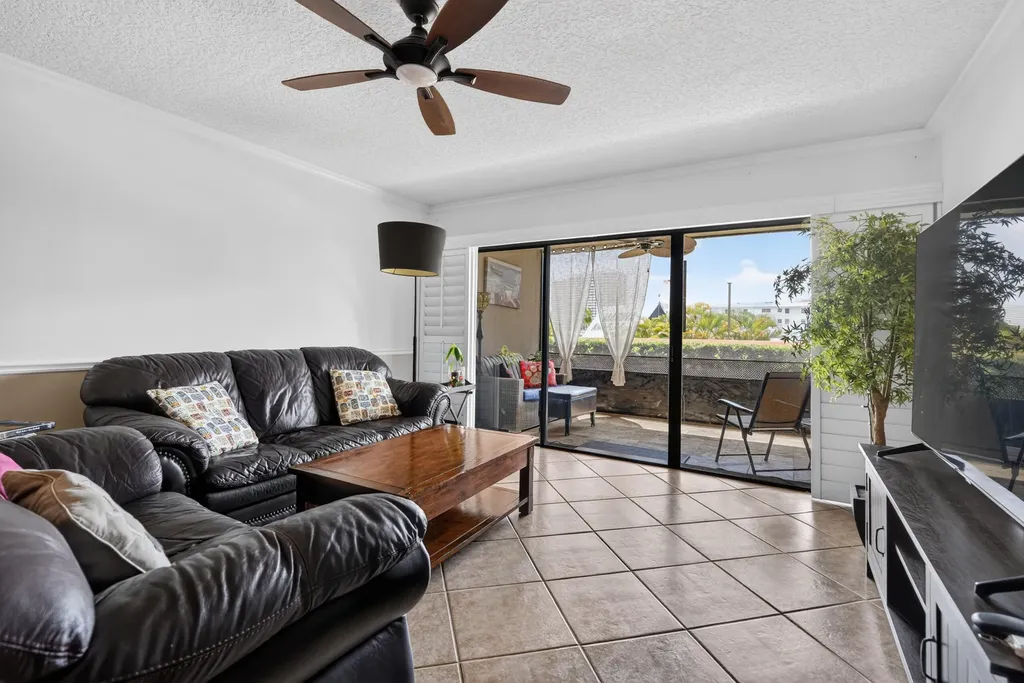 1036 Us Highway 1 North Palm Beach FL 33408