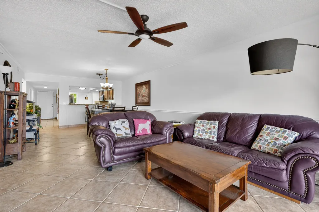 1036 Us Highway 1 North Palm Beach FL 33408