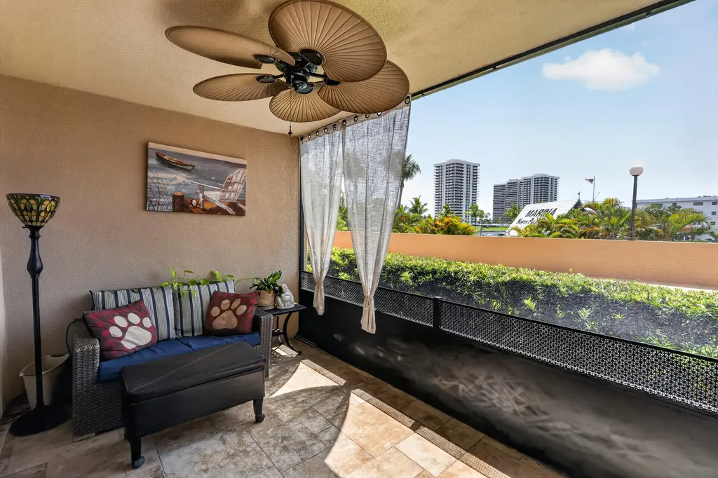1036 Us Highway 1 North Palm Beach FL 33408