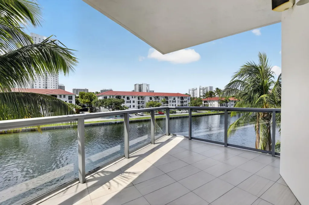 3250 NE 188th Street Aventura FL 33180