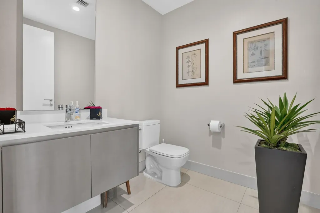 3250 NE 188th Street Aventura FL 33180