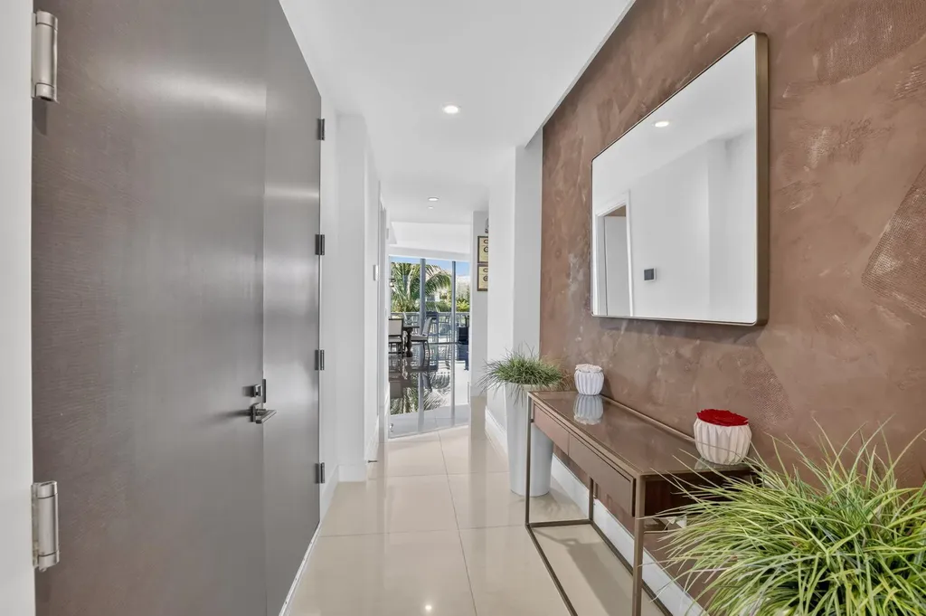 3250 NE 188th Street Aventura FL 33180