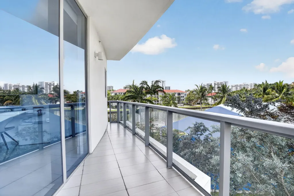 3250 NE 188th Street Aventura FL 33180