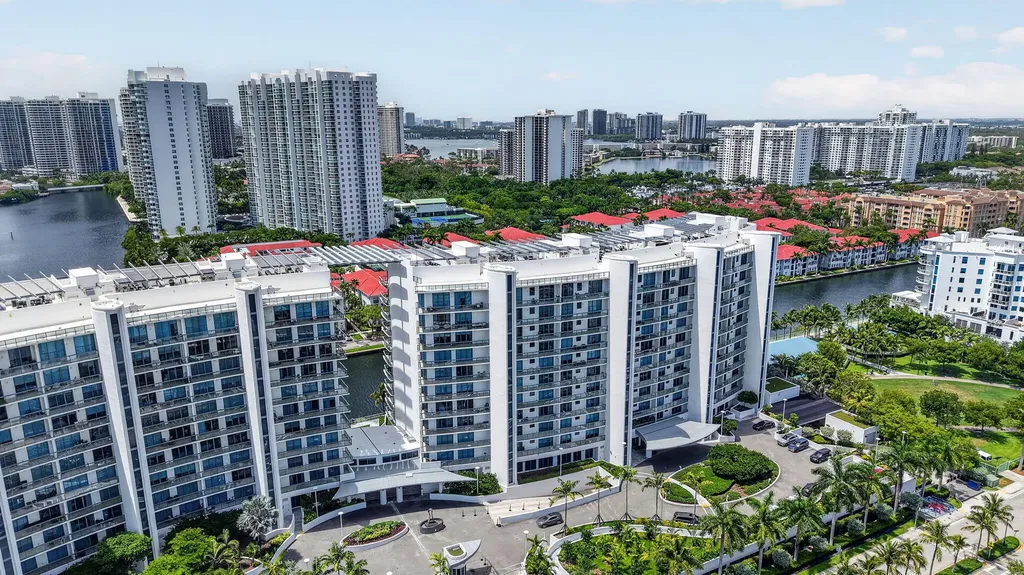 3250 NE 188th Street Aventura FL 33180