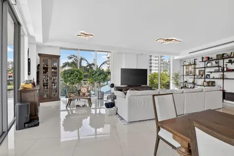 3250 NE 188th Street Aventura FL 33180