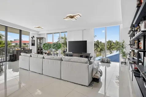 3250 NE 188th Street Aventura FL 33180