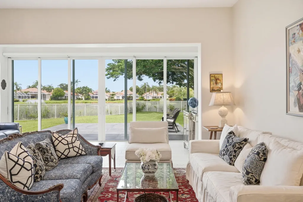 740 Pinehurst Way Palm Beach Gardens FL 33418