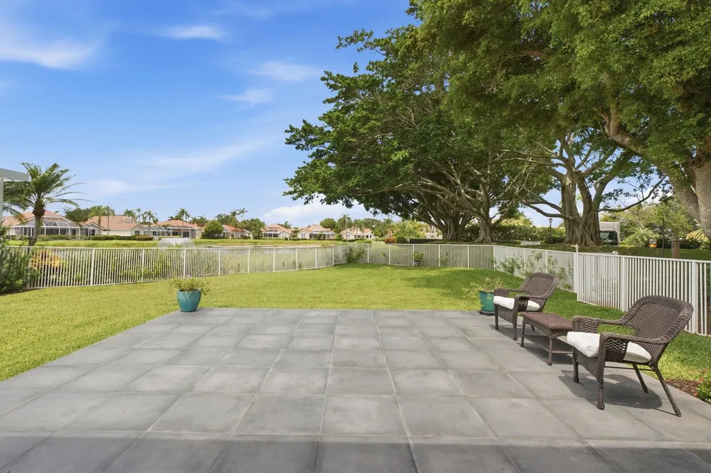 740 Pinehurst Way Palm Beach Gardens FL 33418