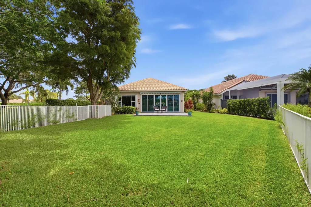 740 Pinehurst Way Palm Beach Gardens FL 33418