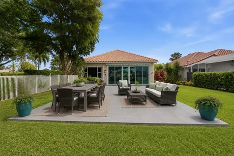 740 Pinehurst Way Palm Beach Gardens FL 33418