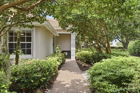 740 Pinehurst Way Palm Beach Gardens FL 33418