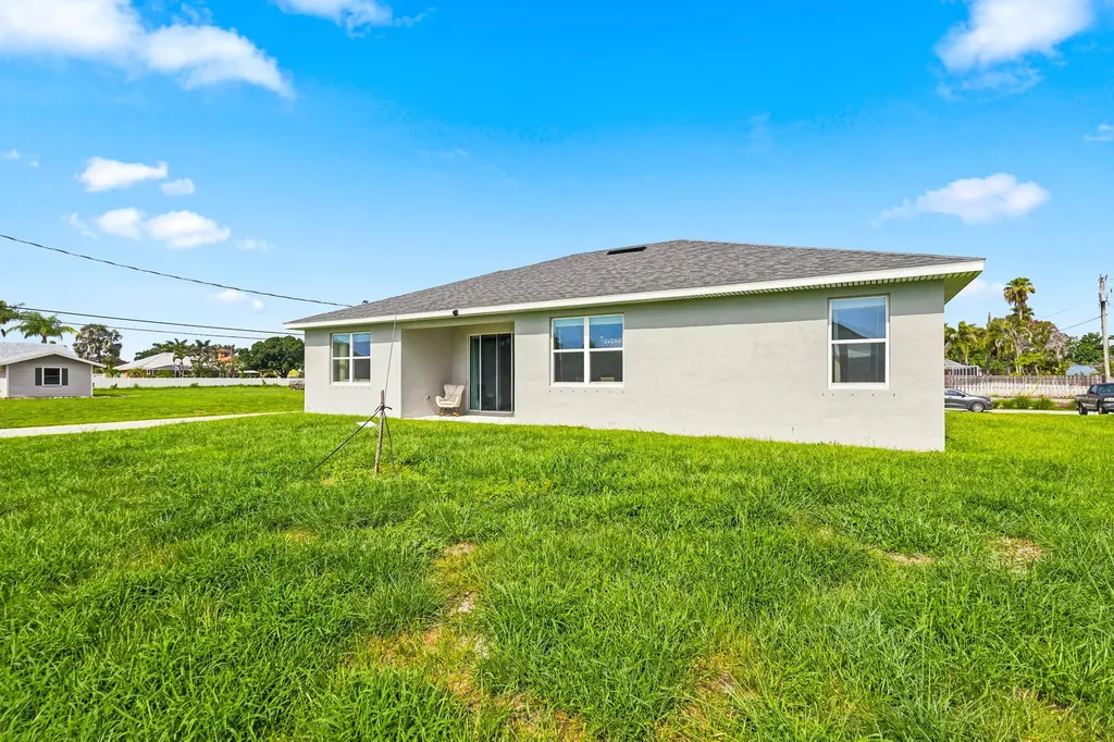 4671 SW Albacore Street Port St Lucie FL 34953
