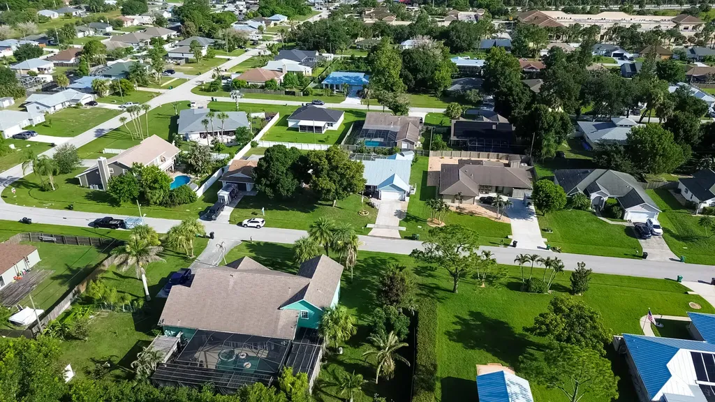 2309 SW Fern Circle Port St Lucie FL 34953
