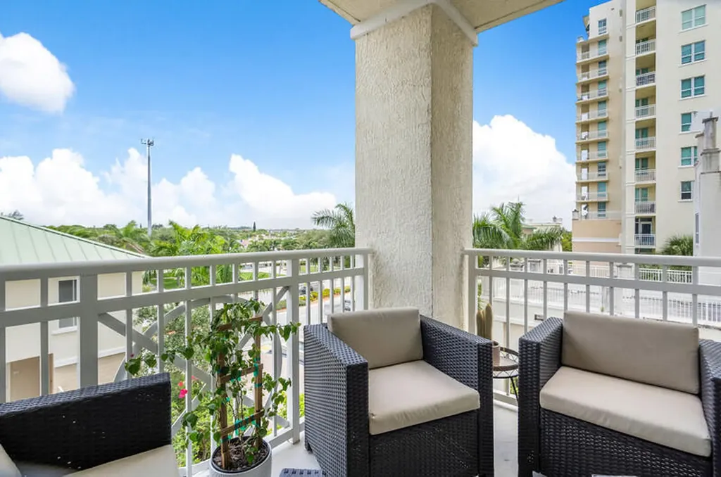 350 N Federal Highway Boynton Beach FL 33435
