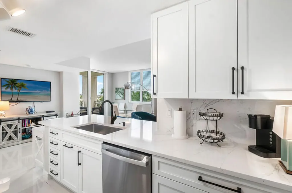 350 N Federal Highway Boynton Beach FL 33435