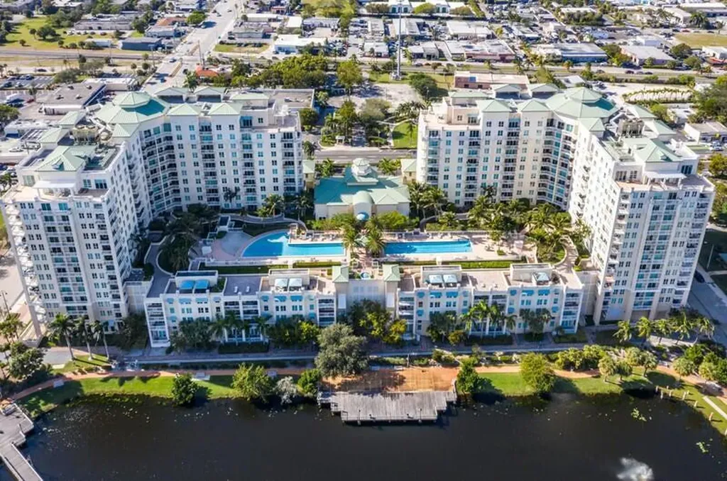 350 N Federal Highway Boynton Beach FL 33435