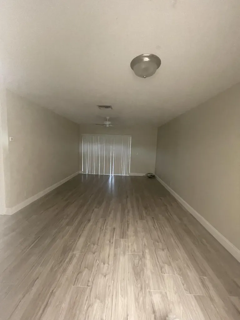 2676 Dudley Drive E West Palm Beach FL 33415