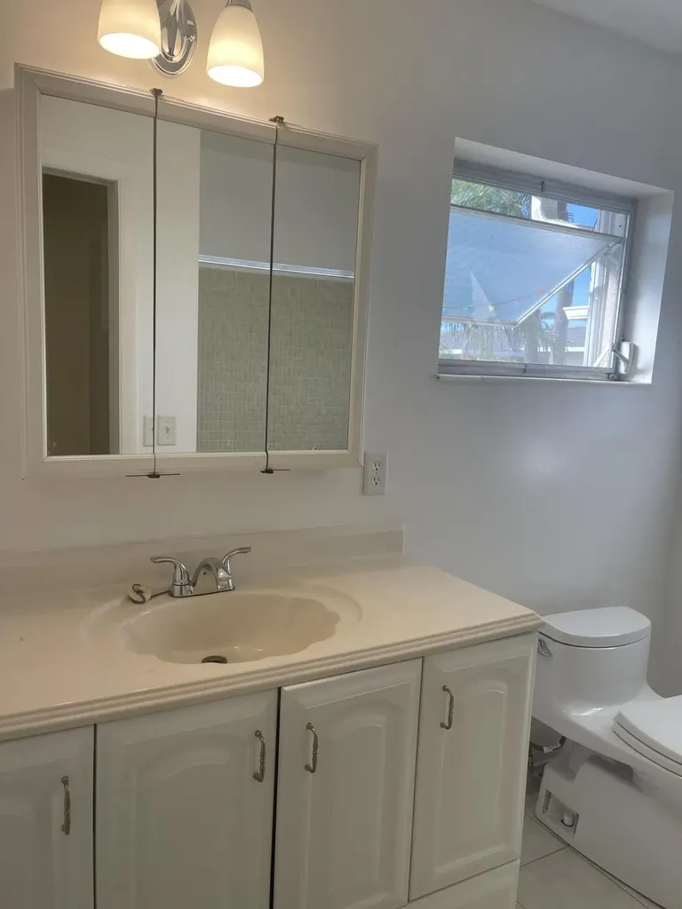 2676 Dudley Drive E West Palm Beach FL 33415