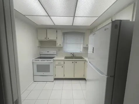 2676 Dudley Drive E West Palm Beach FL 33415