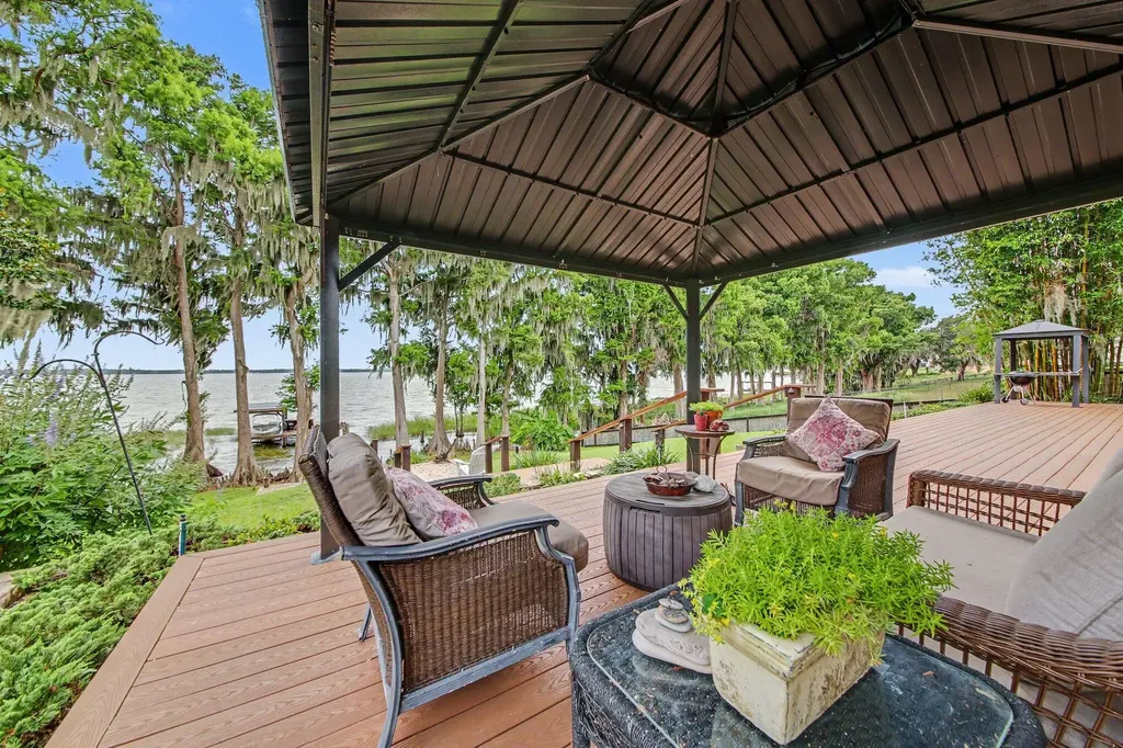 30139 Johnsons Point Road Leesburg FL 34748