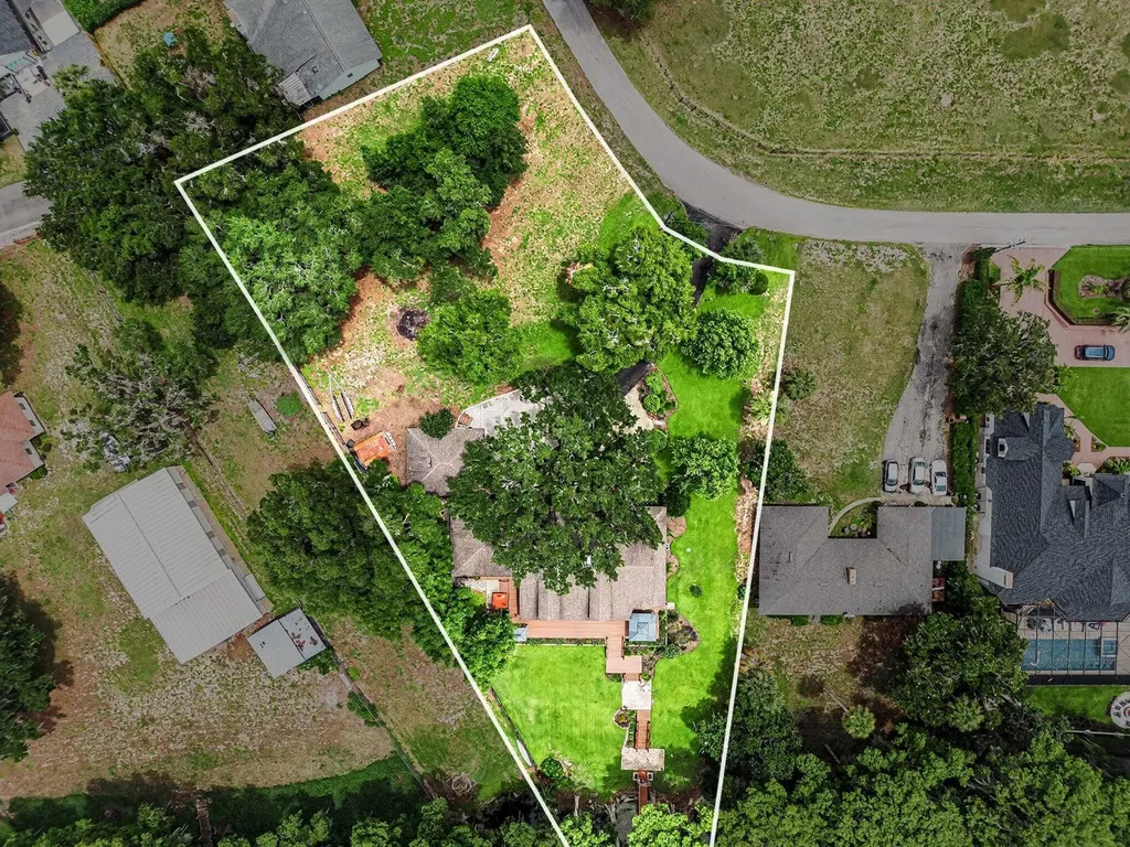 30139 Johnsons Point Road Leesburg FL 34748