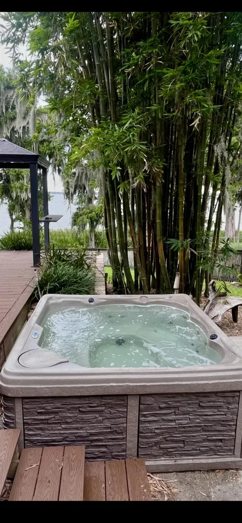 30139 Johnsons Point Road Leesburg FL 34748