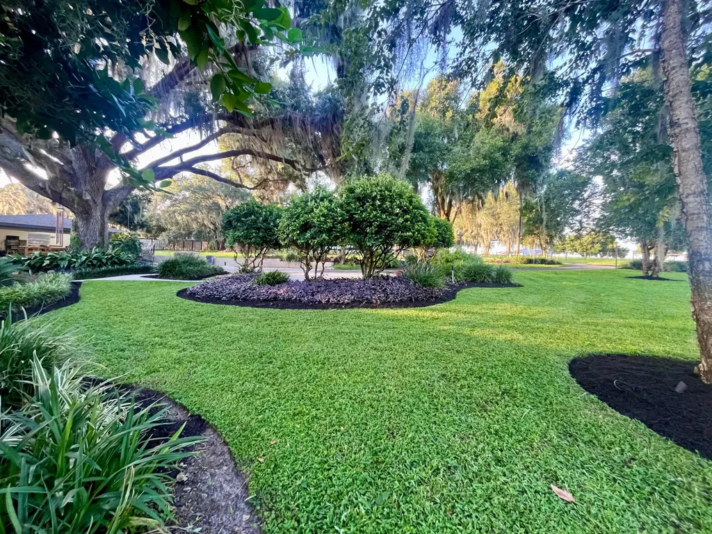 30139 Johnsons Point Road Leesburg FL 34748