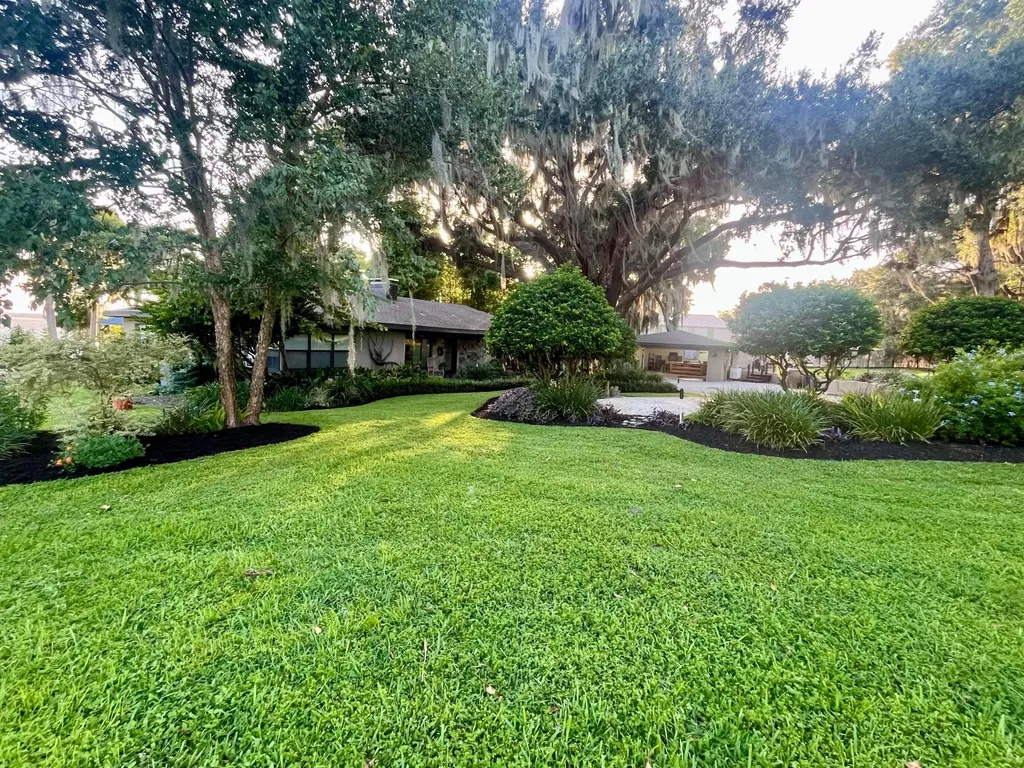 30139 Johnsons Point Road Leesburg FL 34748