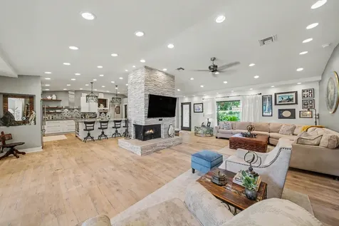 30139 Johnsons Point Road Leesburg FL 34748