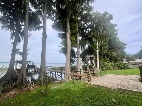 30139 Johnsons Point Road Leesburg FL 34748