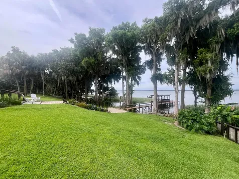 30139 Johnsons Point Road Leesburg FL 34748