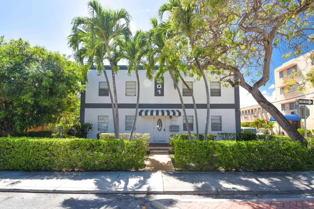 301 S M Street Lake Worth Beach FL 33460