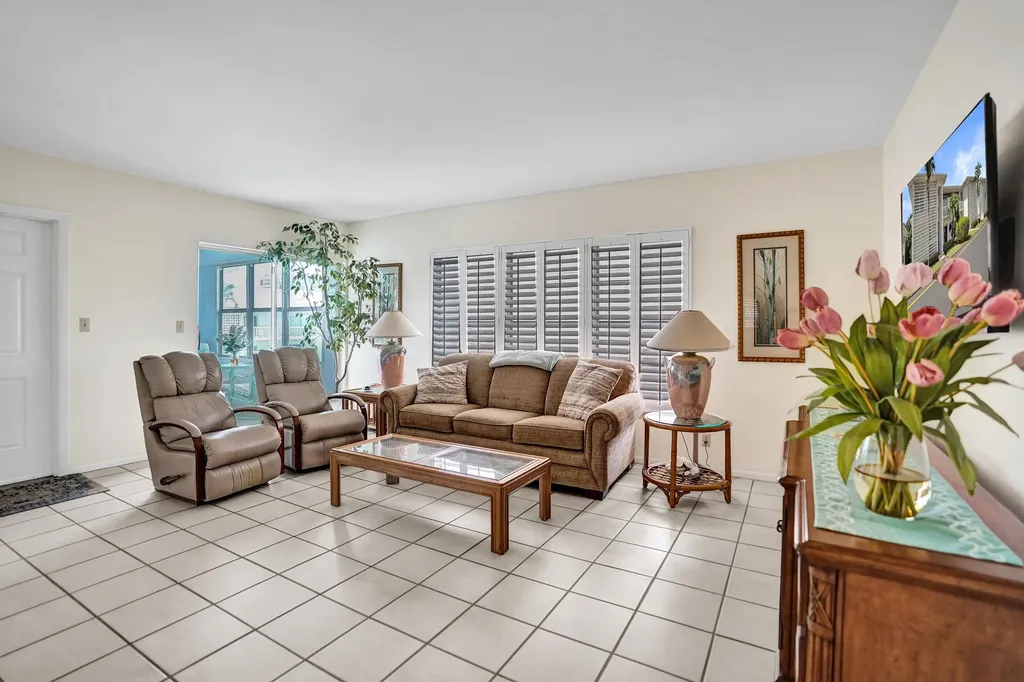 4501 S Ocean Boulevard Lantana FL 33480