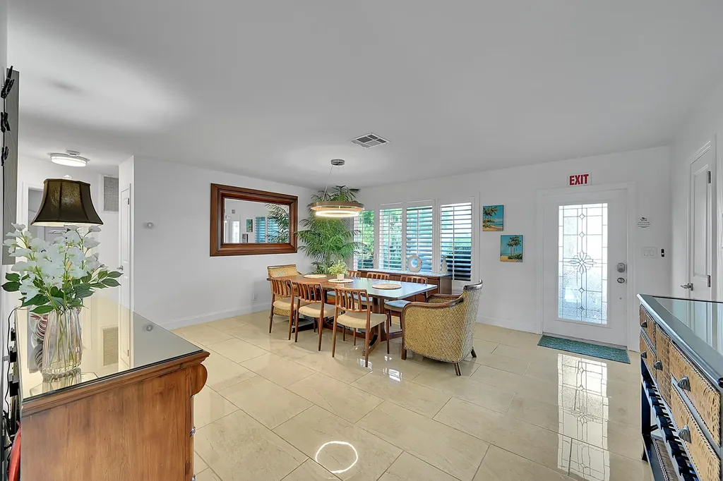1080 SE 9th Avenue Pompano Beach FL 33060
