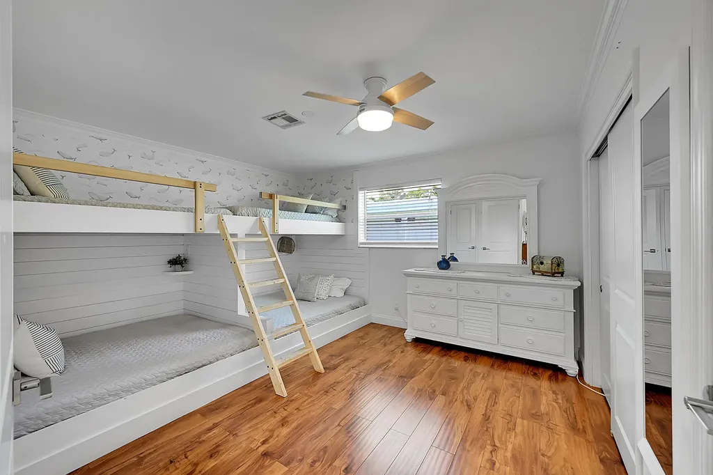 1080 SE 9th Avenue Pompano Beach FL 33060