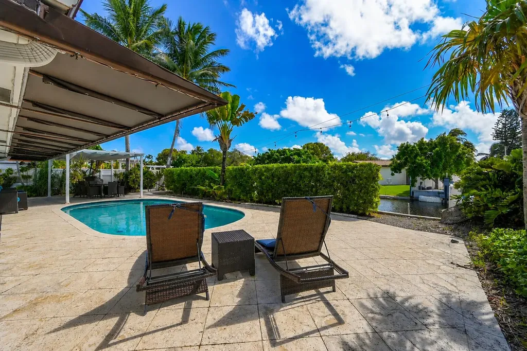1080 SE 9th Avenue Pompano Beach FL 33060