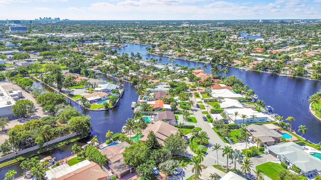 1080 SE 9th Avenue Pompano Beach FL 33060