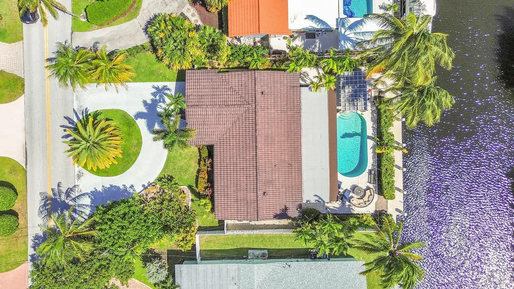 1080 SE 9th Avenue Pompano Beach FL 33060