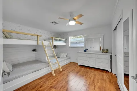1080 SE 9th Avenue Pompano Beach FL 33060