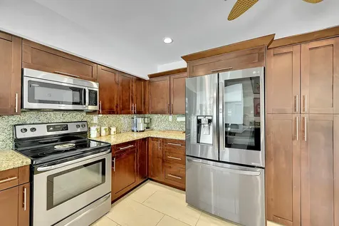 1080 SE 9th Avenue Pompano Beach FL 33060