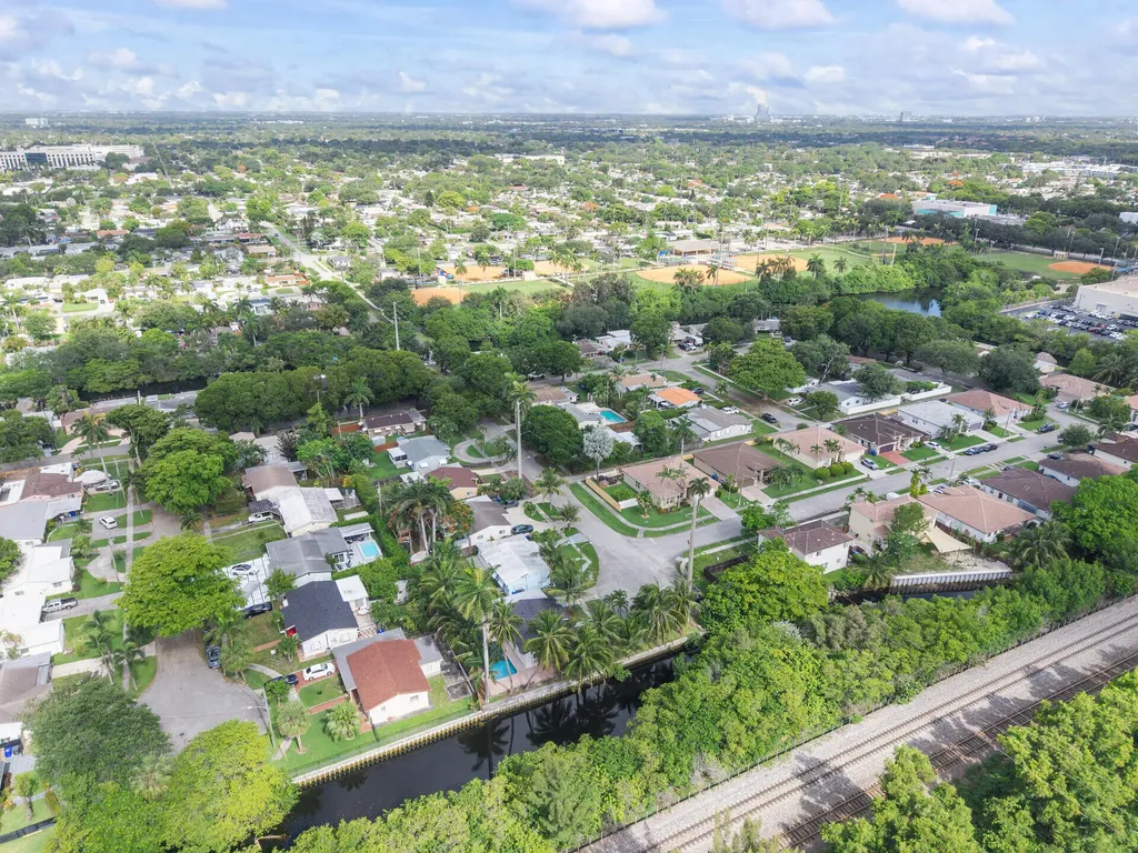 3030 Arthur Street Hollywood FL 33021