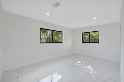 3030 Arthur Street Hollywood FL 33021
