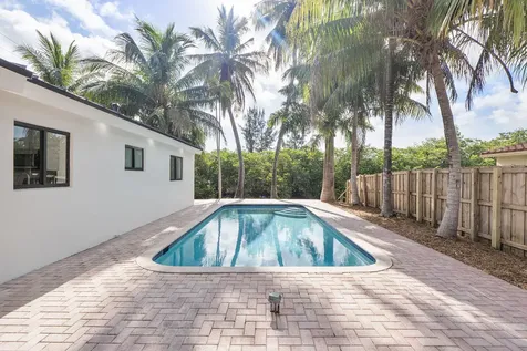 3030 Arthur Street Hollywood FL 33021