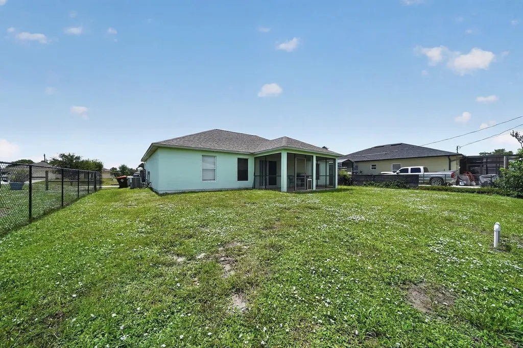 7816 100th Avenue Vero Beach FL 32967