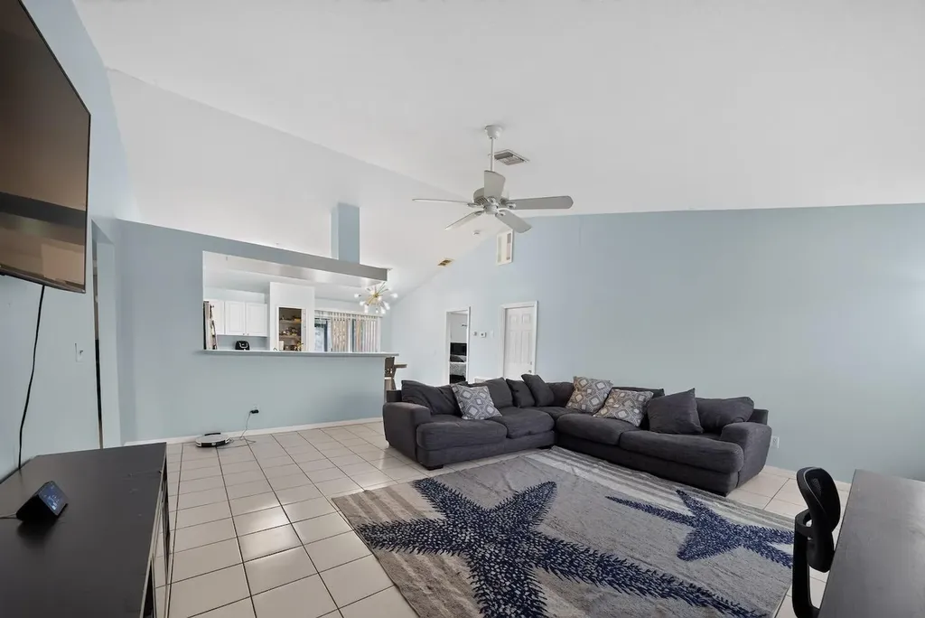 7816 100th Avenue Vero Beach FL 32967