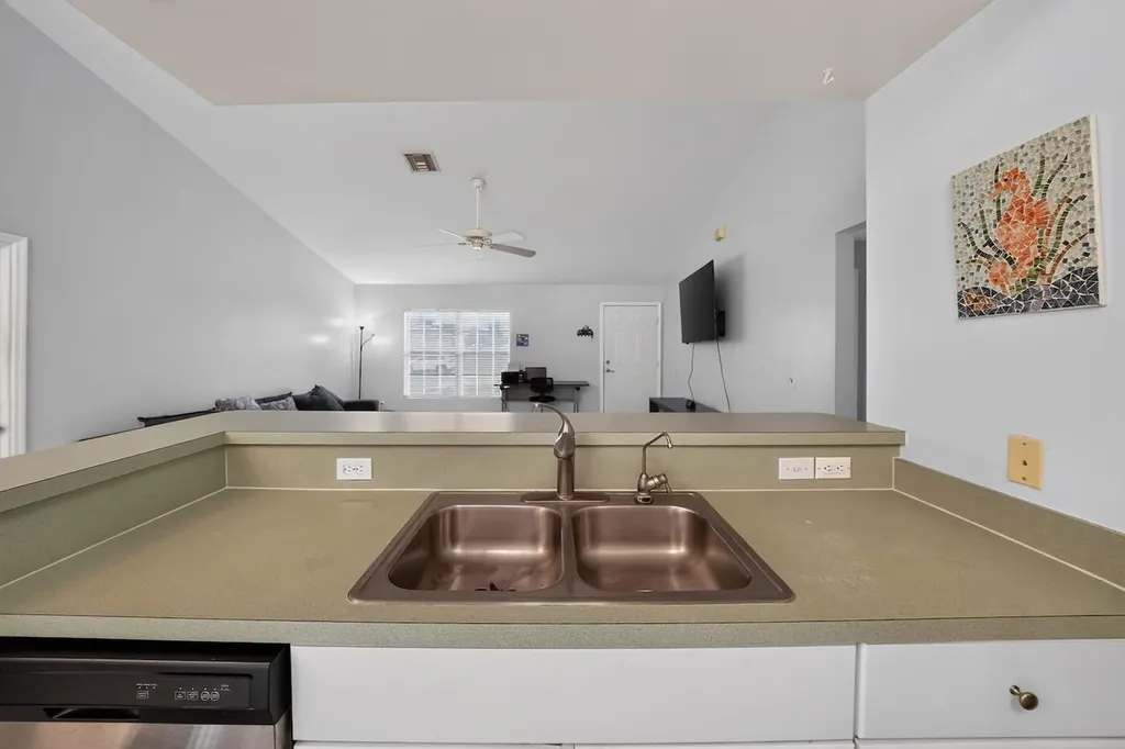7816 100th Avenue Vero Beach FL 32967